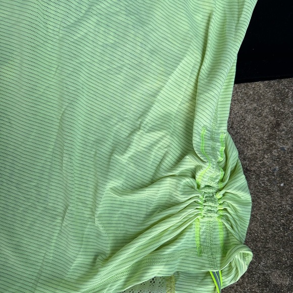 Lululemon size Small tank - Picture 3 of 6